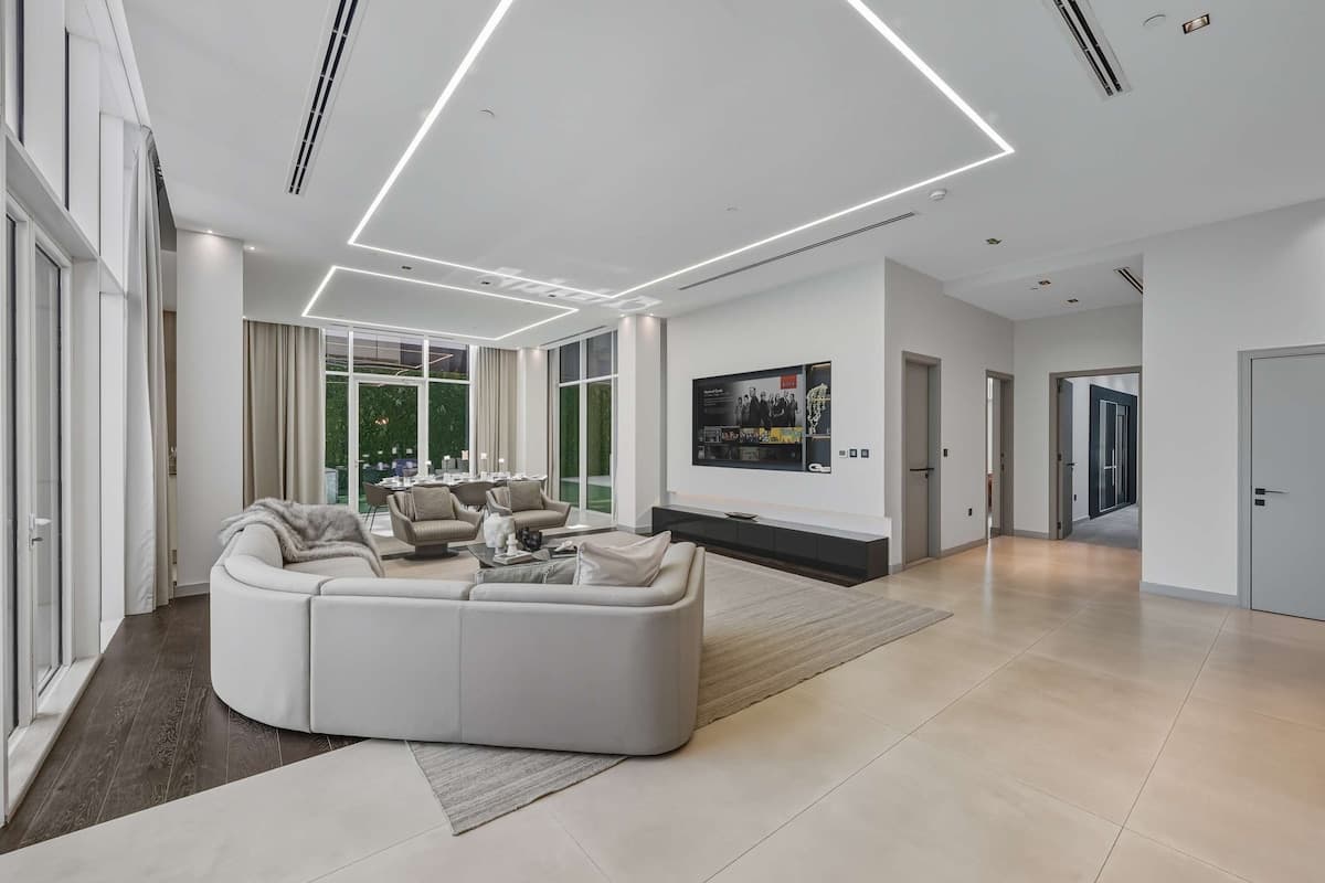 Palm Penthouse Sky Villa - Vast Terrace & Jacuzzi